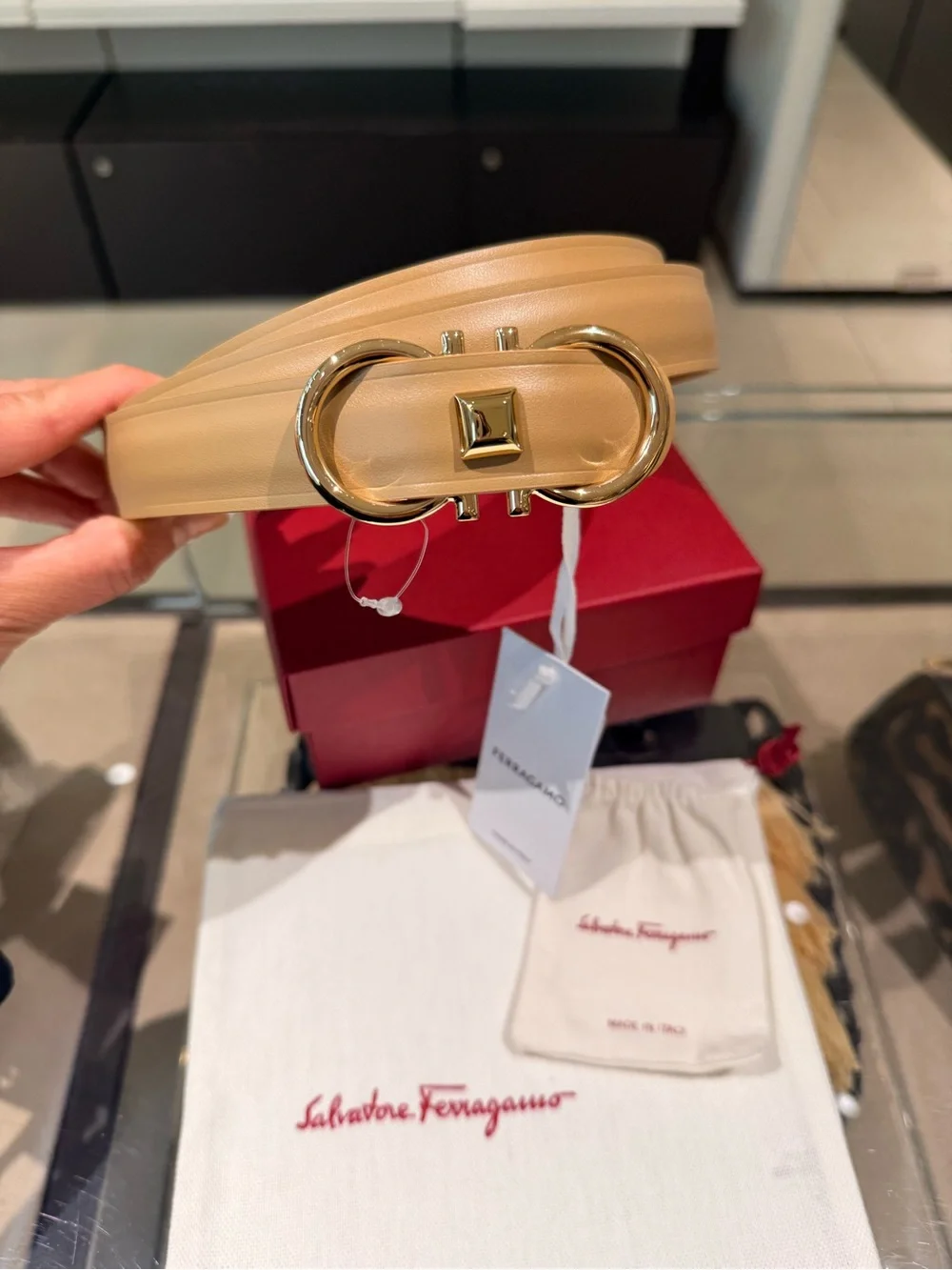 Salvatore Ferragamo Donna H.25 Calfskin Gancini Camel Belt Gold Hardware SZ 100